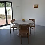 Petite Maison Pres De La *